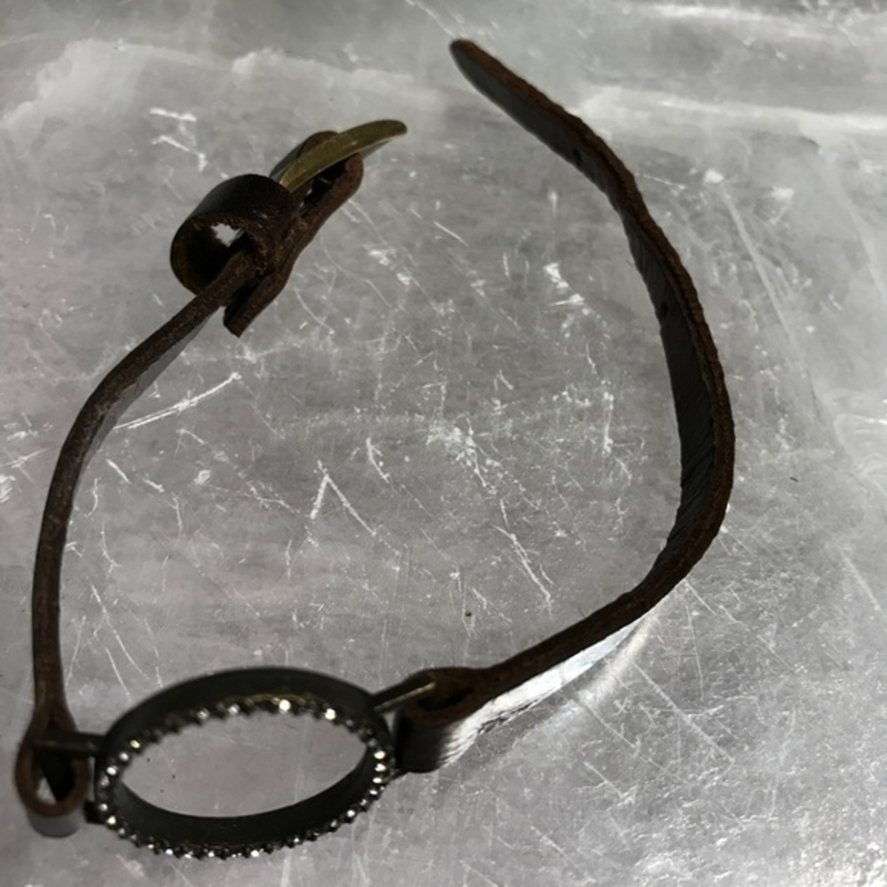 LEATHER BAND BRACELET - Picture 2 of 5